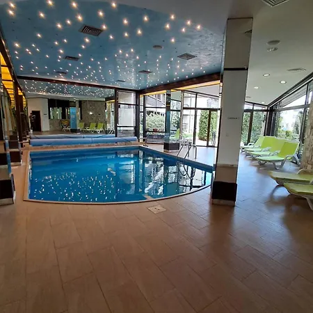 Luxury In Alpinе Free بانسكو